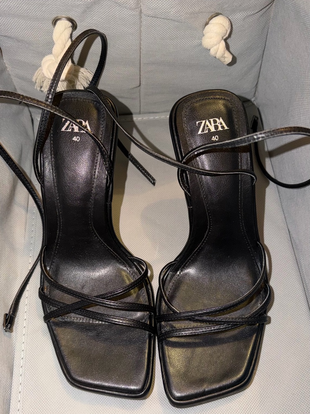 ZARA Black Strappy Square-Toe Heeled Sandals - Picture 4 of 9